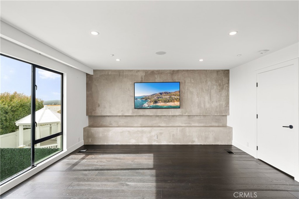 1147 Miramar St, Laguna Beach CA 92651 - Photo 15
