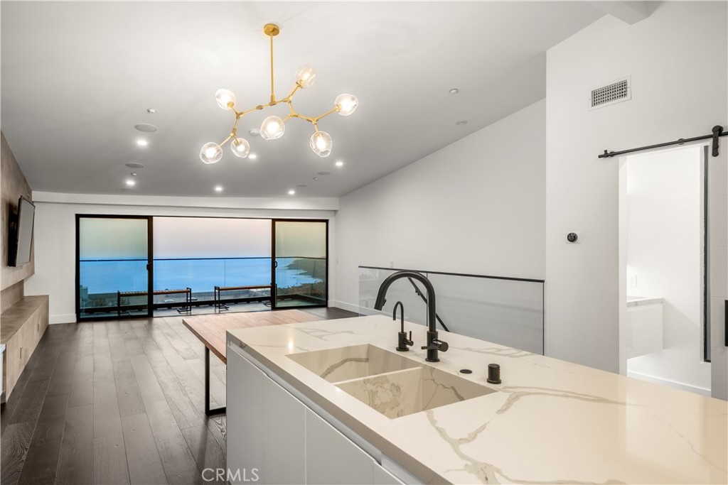 1147 Miramar St, Laguna Beach CA 92651 - Photo 9