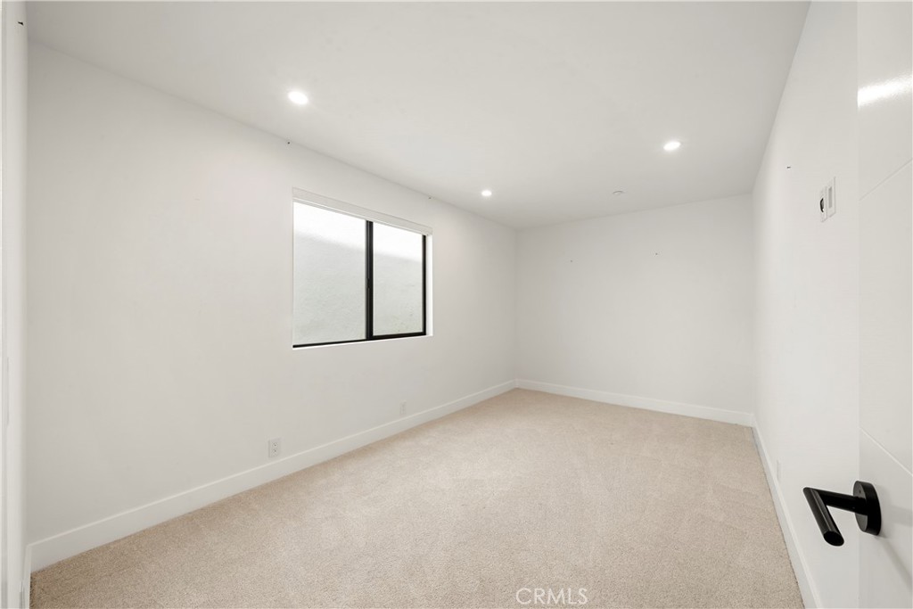 1147 Miramar St, Laguna Beach CA 92651 - Photo 23