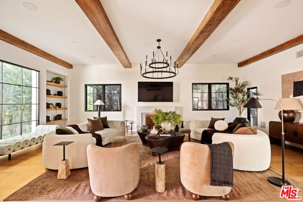 735 N Orlando Avenue