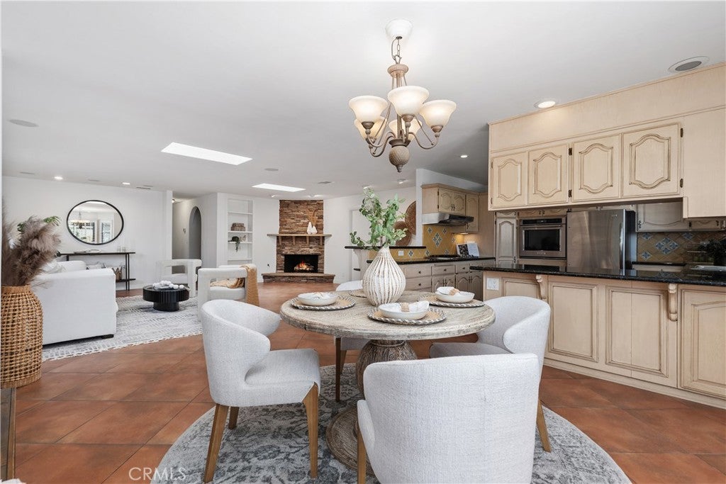 986 Post Road, Costa Mesa CA 92626 - Photo 27