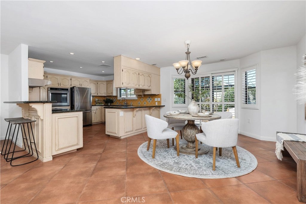 986 Post Road, Costa Mesa CA 92626 - Photo 18
