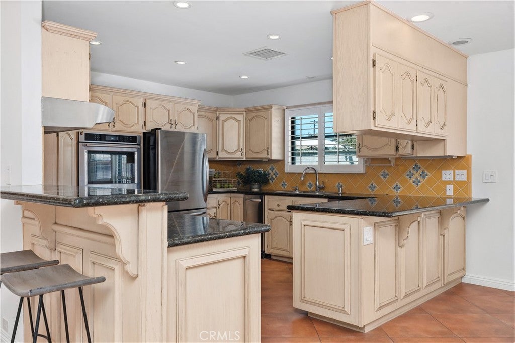 986 Post Road, Costa Mesa CA 92626 - Photo 22