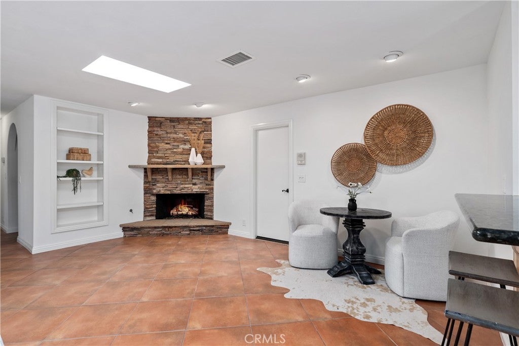 986 Post Road, Costa Mesa CA 92626 - Photo 17