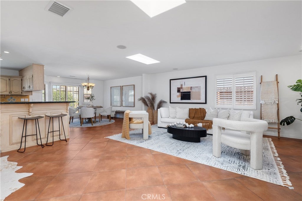 986 Post Road, Costa Mesa CA 92626 - Photo 7