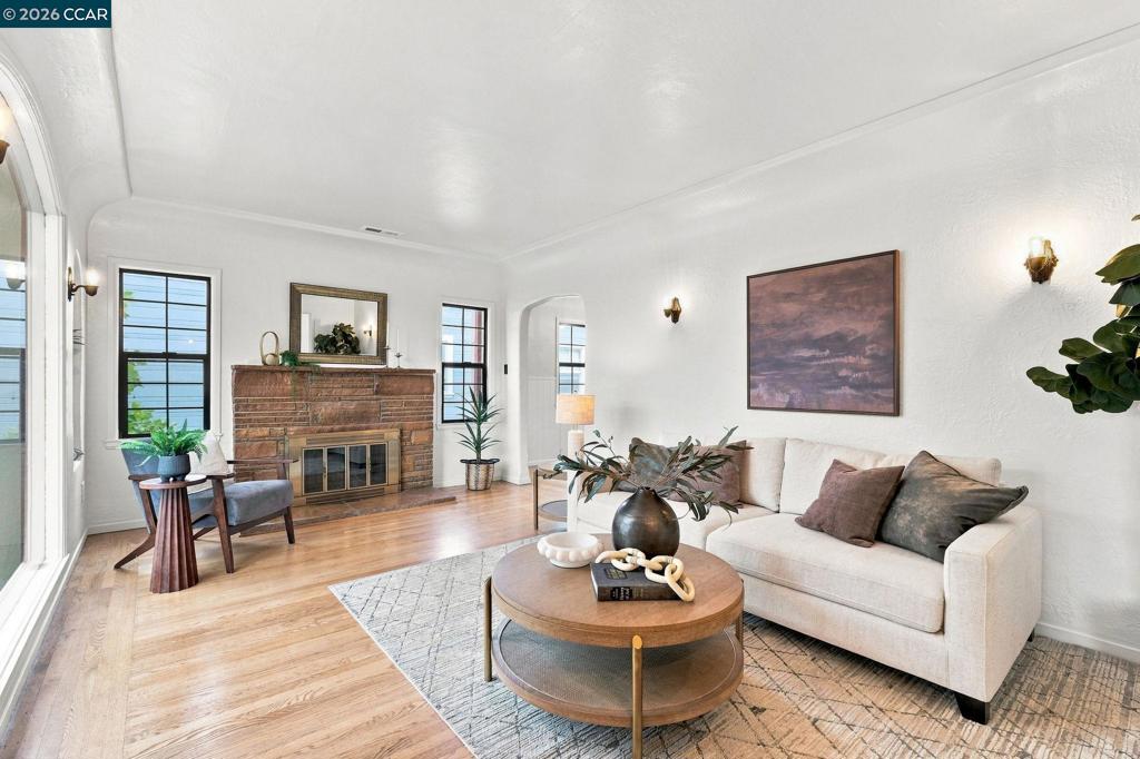 161 Viewmont Ave