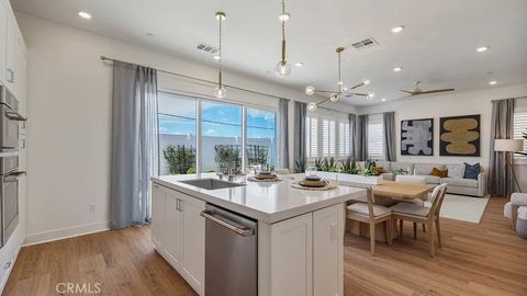 1158 Hinnen Avenue Hacienda Heights CA 91745