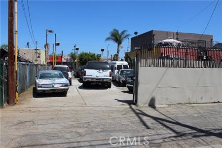 1227 S Atlantic Blvd S