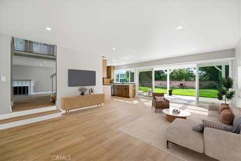 Photo of 1613 Darcy Avenue, Simi Valley, CA 93065 (MLS # SR26057040)