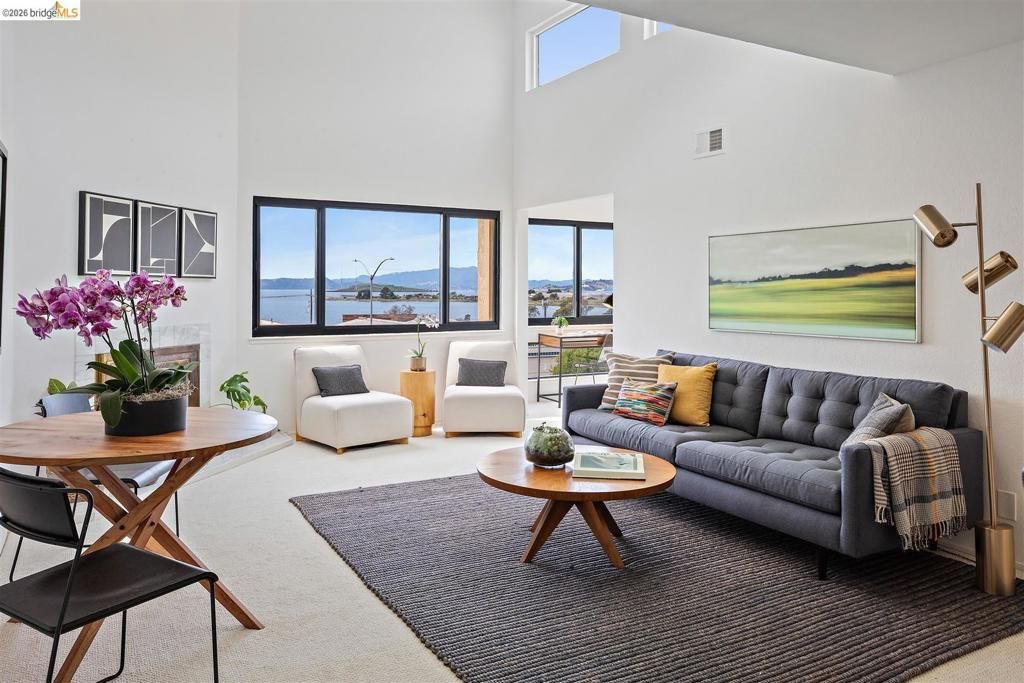 Photo of 545 Pierce St St #1306, Albany, CA 94706 (MLS # 41129025)