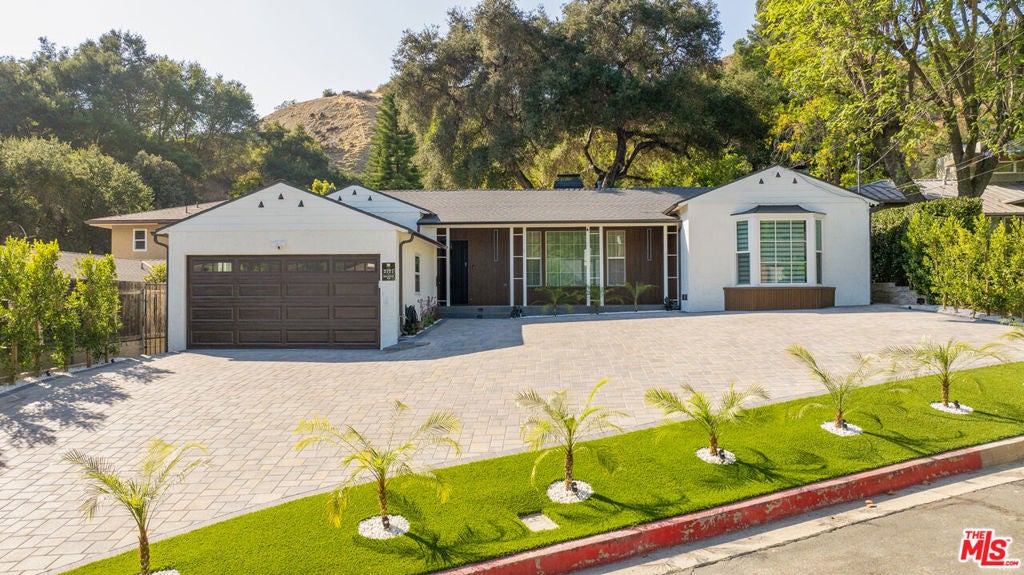 2727 Hollister Terrace, Glendale CA 91206