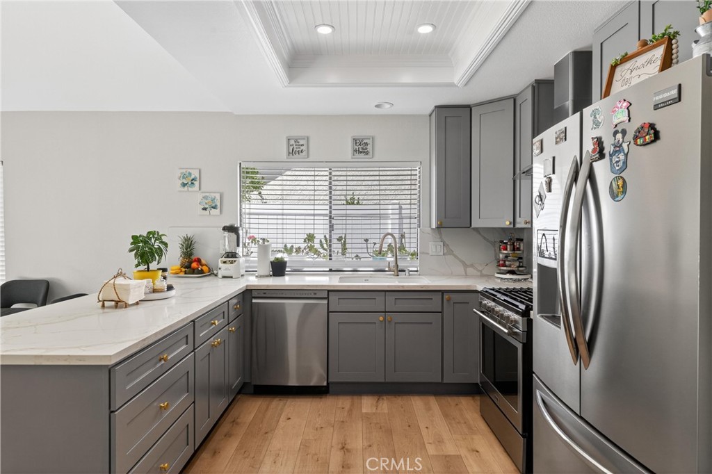 Lake Forest Keys (LK) - Residential