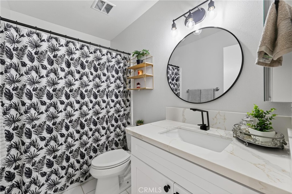 Lake Forest Keys (LK) - Residential