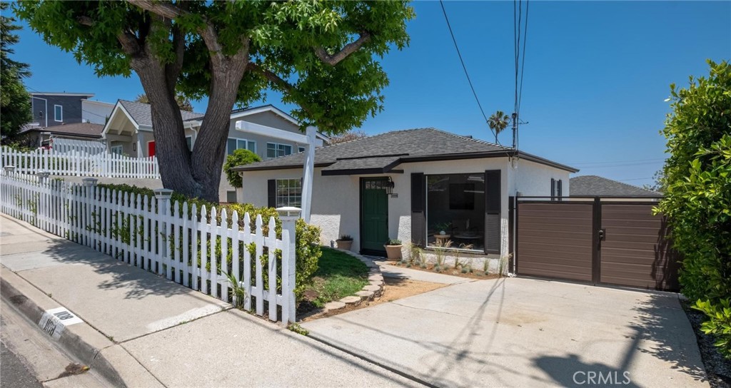 1108 Stanford Avenue