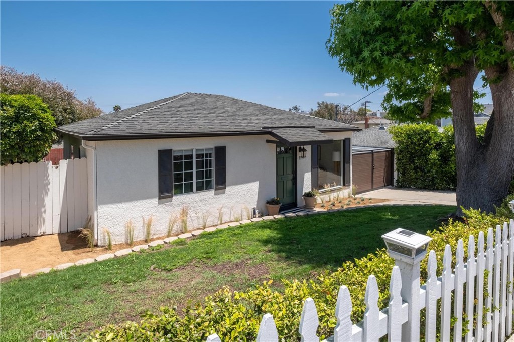 1108 Stanford Avenue