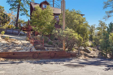 Photo of 54011 Northridge Drive, Idyllwild, CA 92549 (MLS # 219155159DA)
