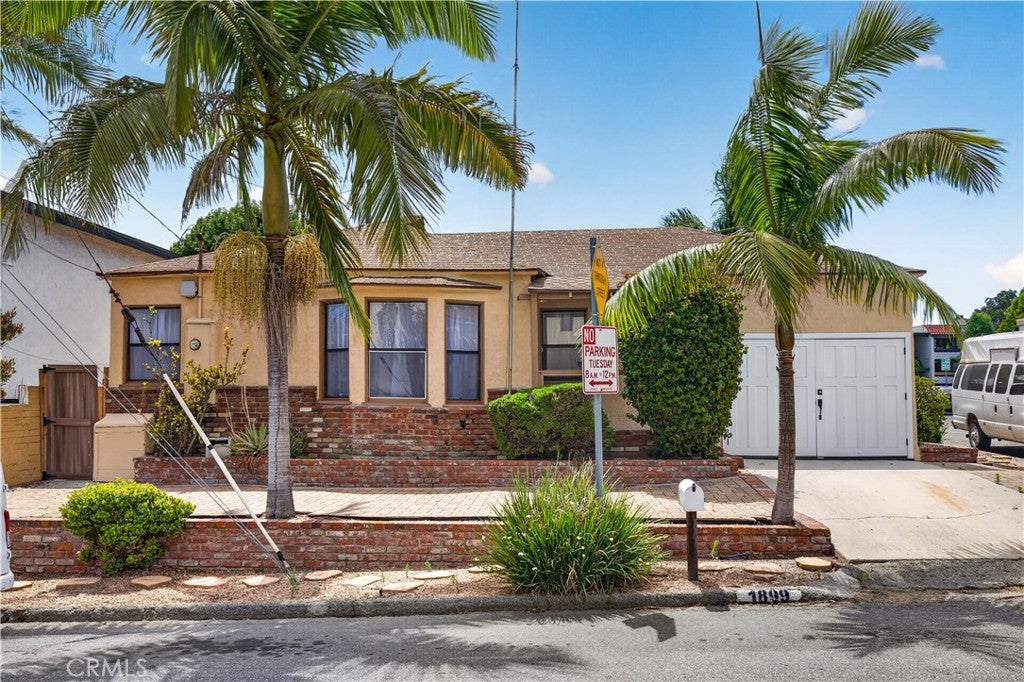 1899 Gladys Avenue AVE