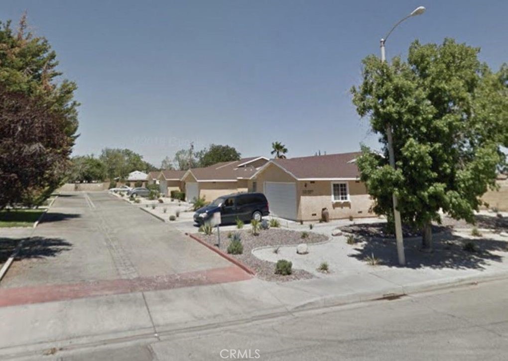 3 Bed 2 Bath detached Home with 2 Car Garage.