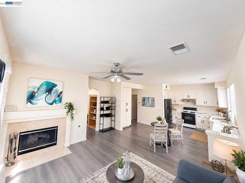 2135 devin court