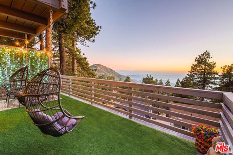 Photo of 31561 Panorama Drive, Running Springs, CA 92382 (MLS # 26662731)