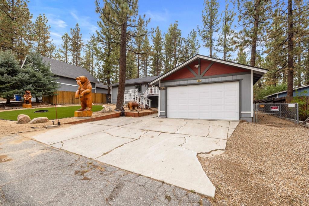 1217 Redwood Drive