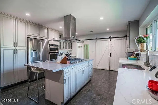 Properties 4 6656 Columbus Avenue