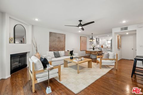 Photo of 14332 Dickens Street #22, Sherman Oaks, CA 91423 (MLS # 26854791)