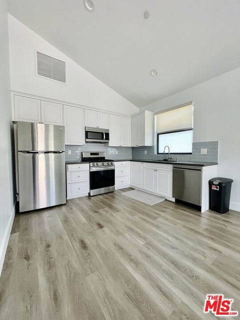 Photo of 11922 Isis Avenue, Hawthorne, CA 90304 (MLS # 26876187)