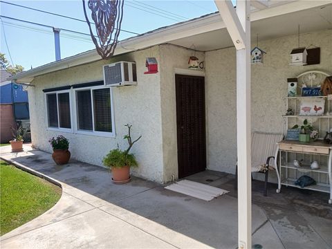 Photo of 10302 Mattock Ave, Downey, CA 90241 (MLS # DW26084882)