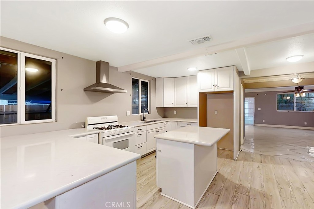 664 W 14th Street