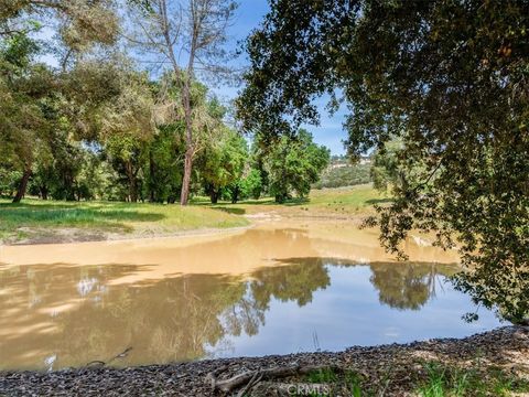 Tiny photo for 1535 Parkhill Road, Santa Margarita, CA 93453 (MLS # NS26047139)