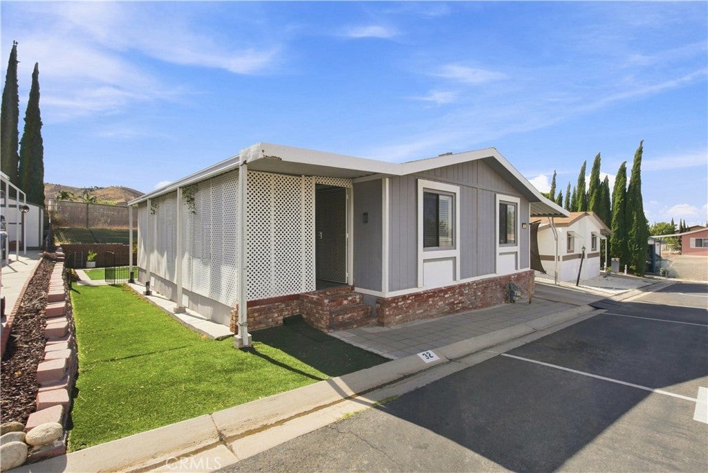 5200 Entrar Dr, Spc 32