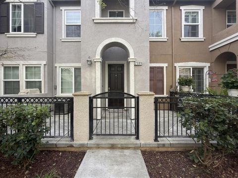 Photo of 2189 Pomme Court, San Jose, CA 95125 (MLS # ML82036589)