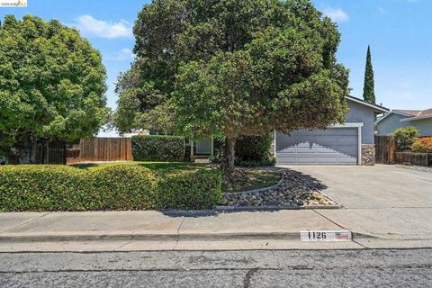 Photo of 1126 Mission Dr DR, Antioch, CA 94509 (MLS # 41140458)