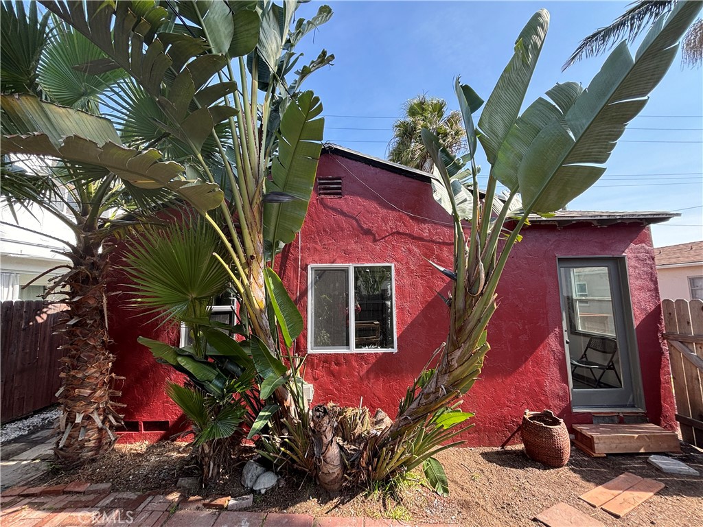 Circle (CA) - Residential Income