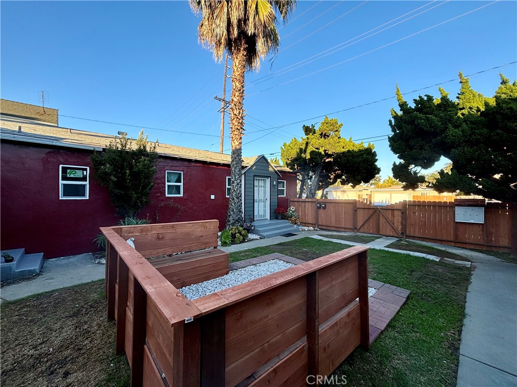 Circle (CA) - Residential Income