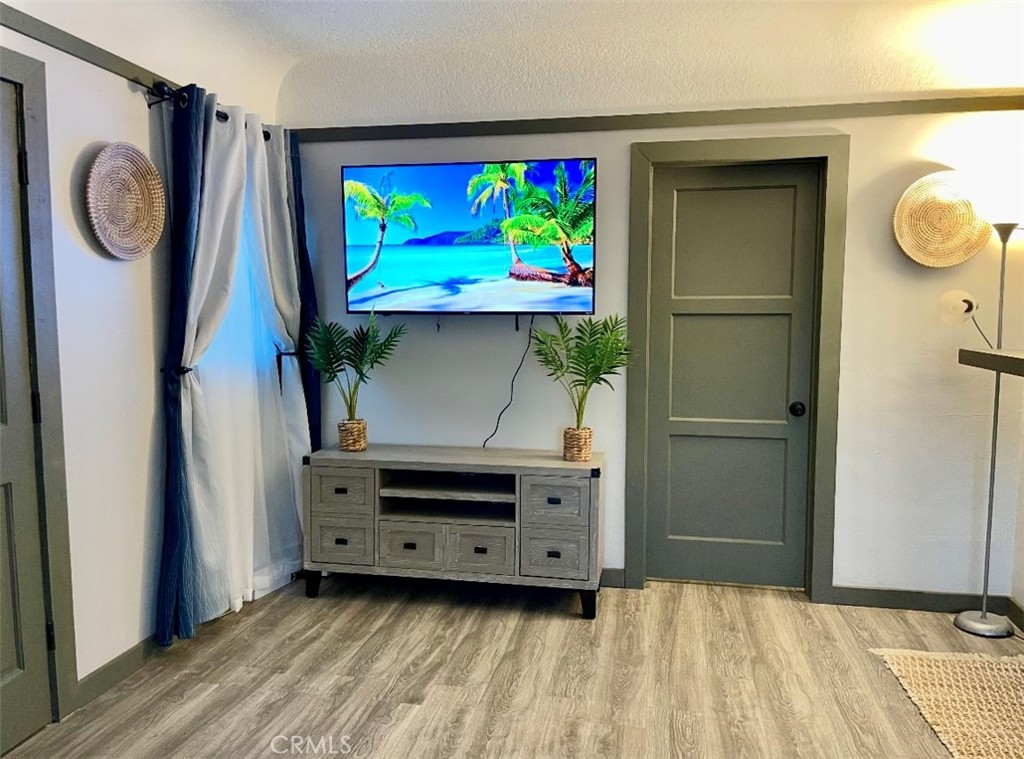 Circle (CA) - Residential Income