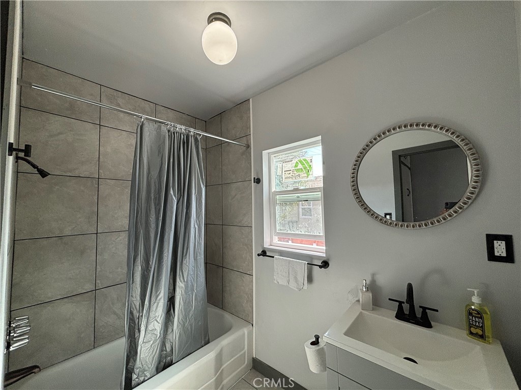 Circle (CA) - Residential Income