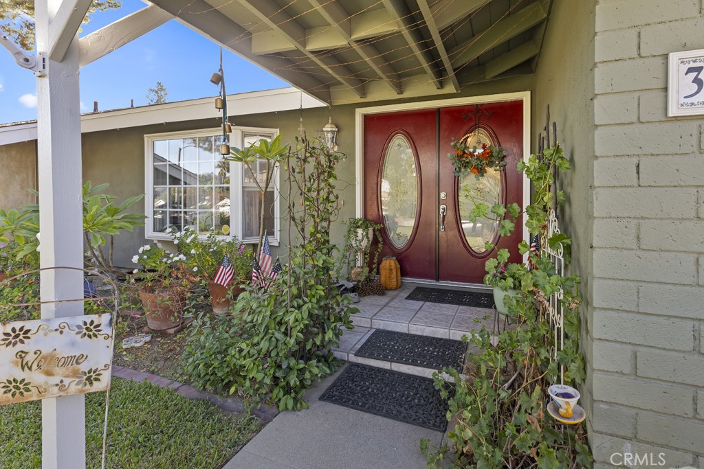325 El Encino