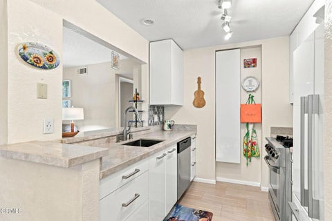 Tiny photo for 2253 Martinique Lane, Oxnard, CA 93035 (MLS # V1-37488)