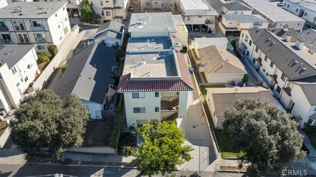 216 Sheldon Street 1