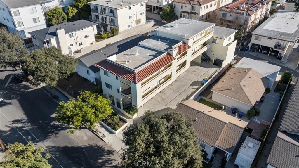 216 Sheldon Street 1