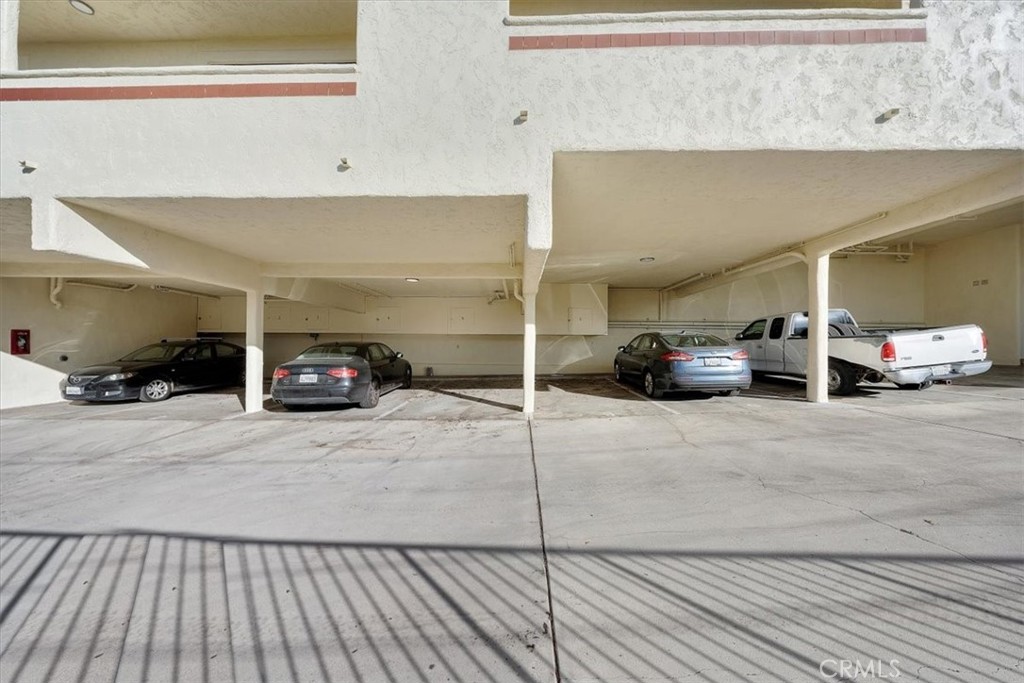 216 Sheldon Street 1