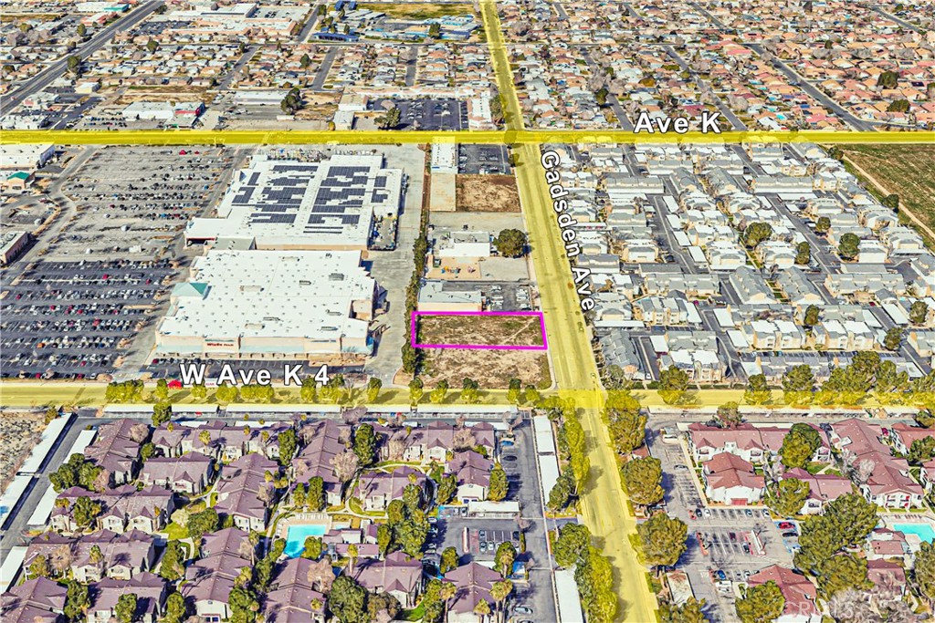 Exceptional Investment Opportunity!
Located in a prime development area, this vacant lot spans over half an acre and sits prominently at the corner of K-4 Avenue and Gadsden Avenue in Lancaster. Zoned for commercial use, the property offers a rare advantage with no Joshua trees, making the development process smoother and more straightforward. Surrounded by established apartment communities and close to schools, this lot is ideally positioned for future growth. Don’t miss your chance to invest in this thriving and fast-growing area!