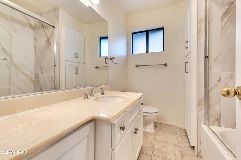 Meadow Ridge Condos-819 - 819 - Residential Lease