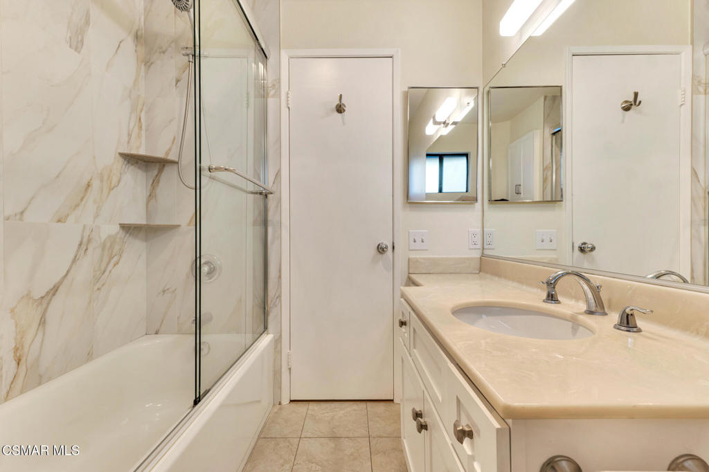 Meadow Ridge Condos-819 - 819 - Residential Lease