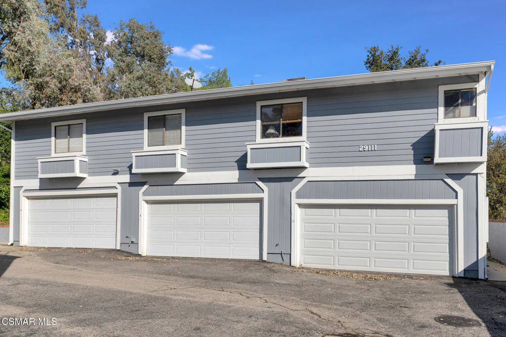 Meadow Ridge Condos-819 - 819 - Residential Lease