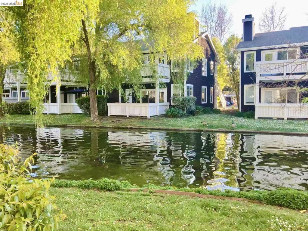 79 Marina Lakes Dr