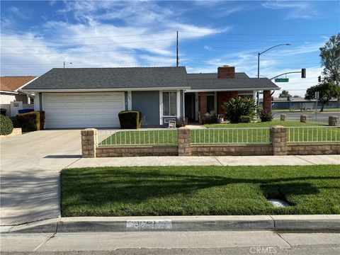 Photo of 4201 Ferguson Court, Riverside, CA 92505 (MLS # IV25193391) Photo of 4201 Ferguson Court, Riverside, CA 92505 (MLS # IV25193391)