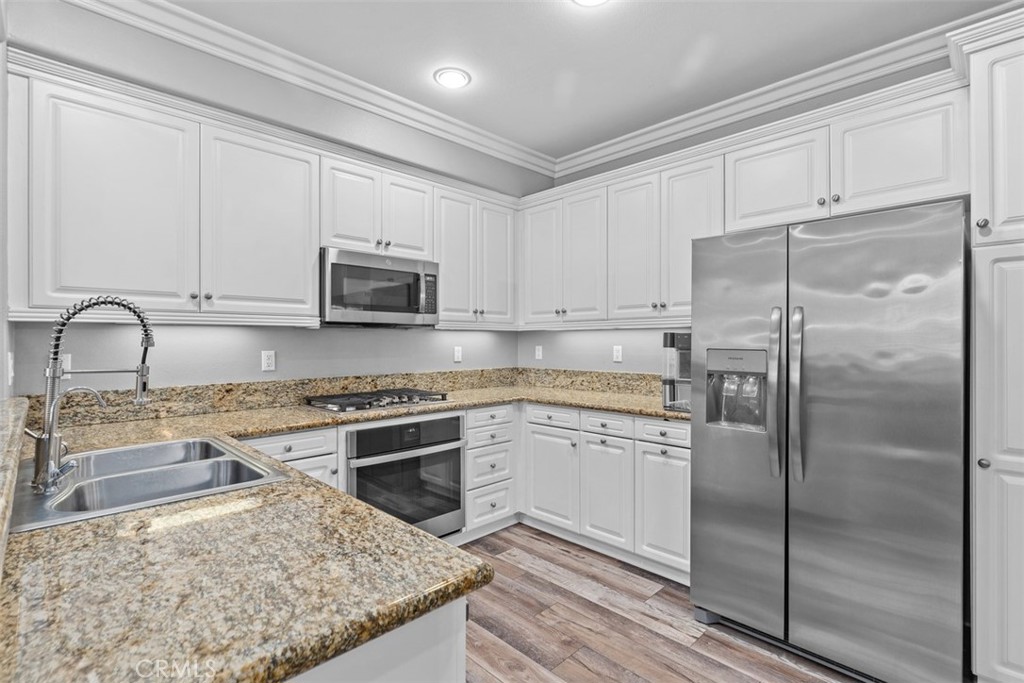 12 Globe Lane, Ladera Ranch CA 92694 - Photo 21